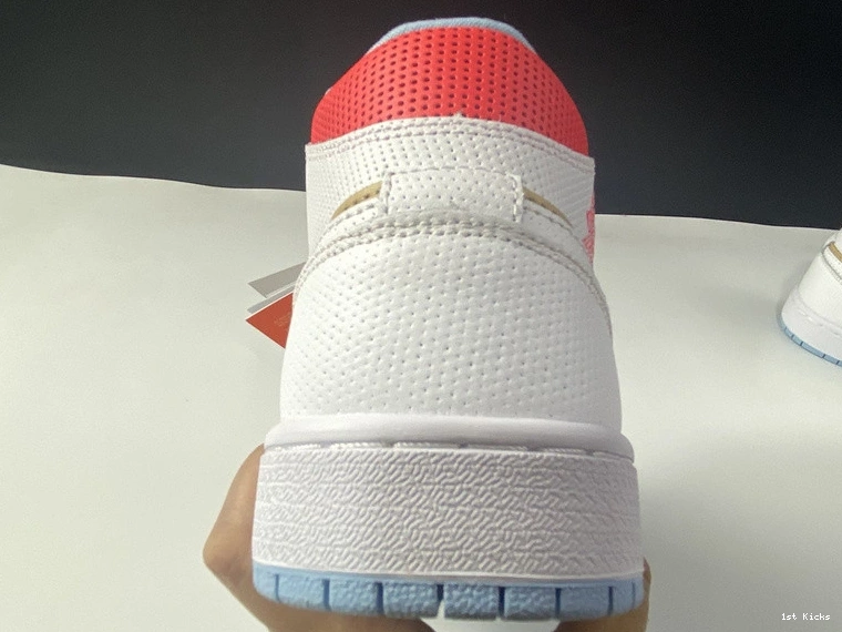 1 Jordan - Mid SE (W) Sesame CZ0774-200 0831